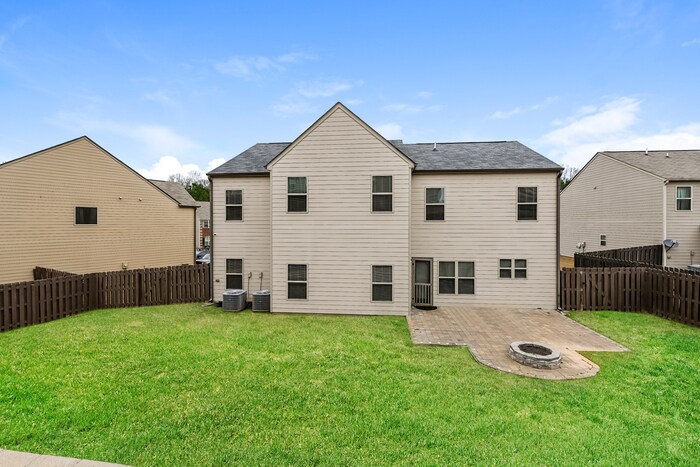 Building Photo - 426 Sonja Ln