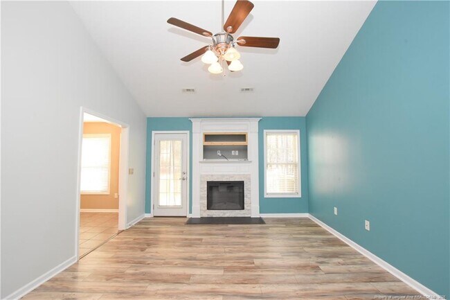 Building Photo - 57 Cutter Cir