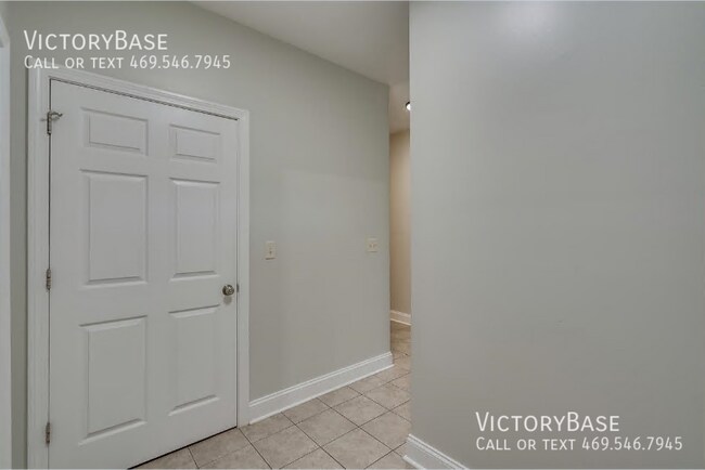 Building Photo - 904 Brady Rd