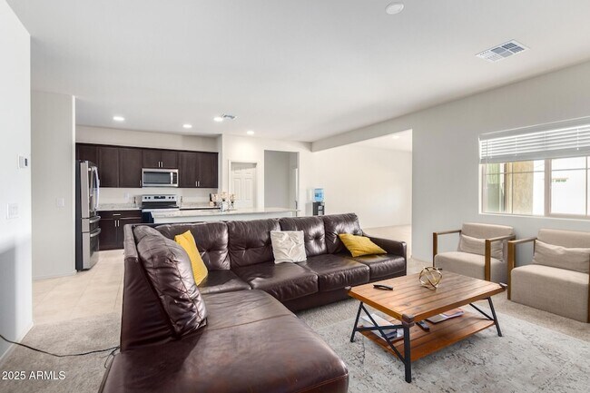 Building Photo - 10808 W Bloch Rd