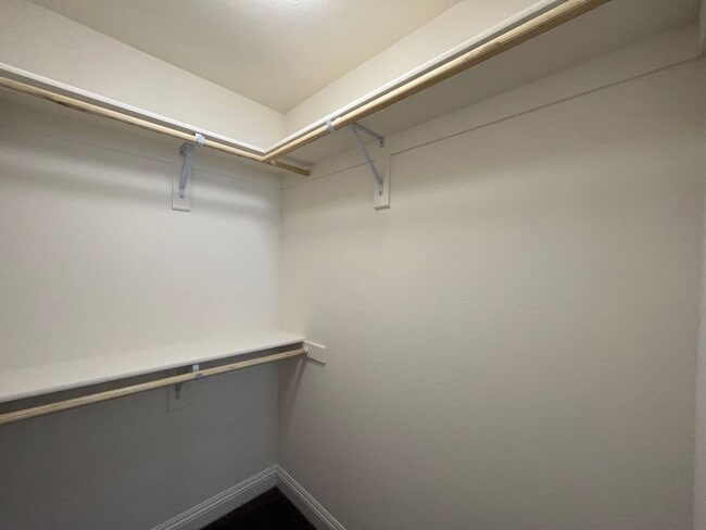 Building Photo - 307 Ninos Dr