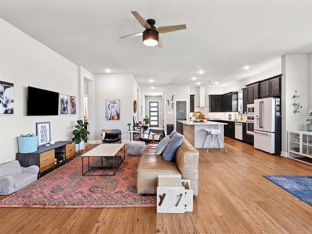 Building Photo - 2240 Lazy Dog Ln