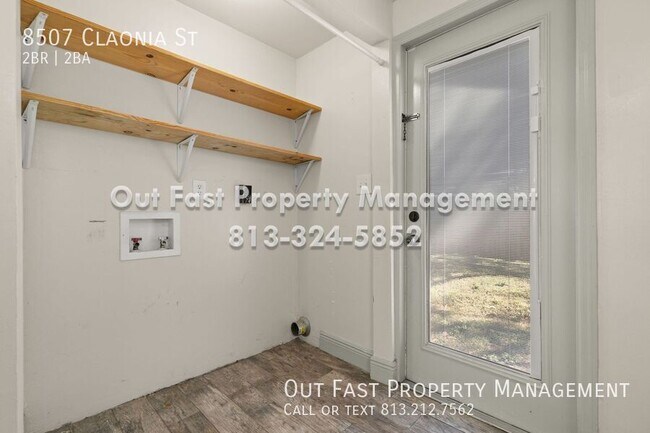 Building Photo - 8507 Claonia St