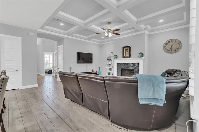 Building Photo - 16321 Horse Trap Ln