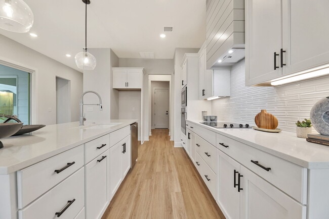 Building Photo - 832 N Speyside Cir