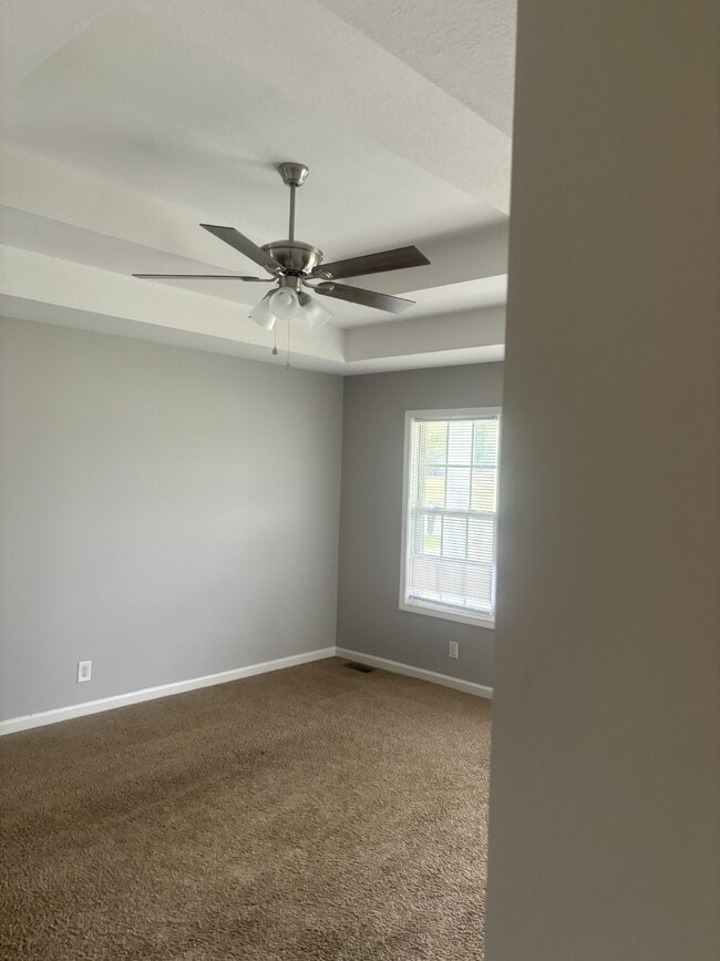 Building Photo - 471 Lafayette Rd