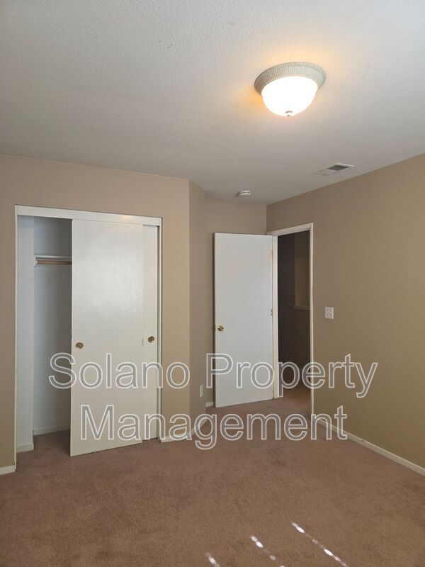 Building Photo - 3124 Puffin Cir