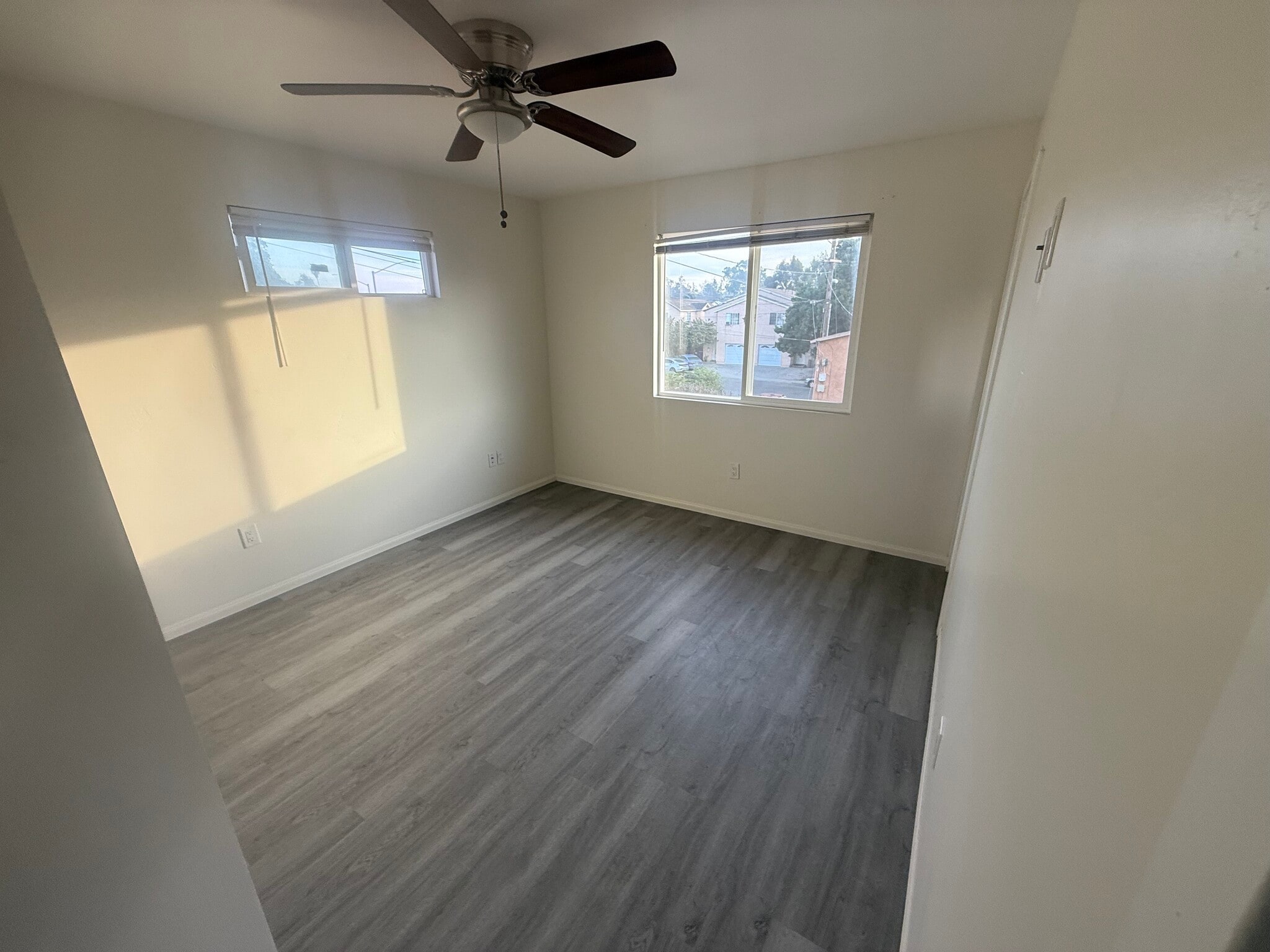 Building Photo - 4070 Newton Ave