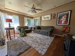 Building Photo - Stunning 4 Bedroom Normal Hill House - Pet-Friendly!