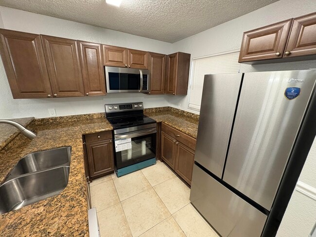 Building Photo - 1541 Balfour Point Dr