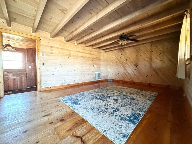 Building Photo - 1 Bedroom Home for Rent