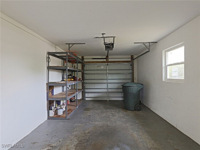 Building Photo - 3958 La Palma St