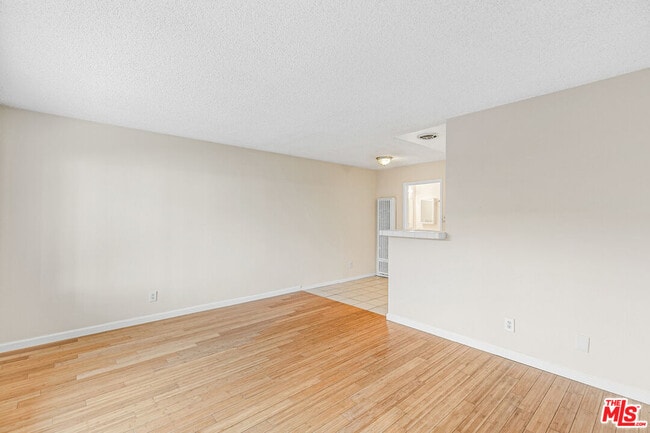 Building Photo - 2435 2nd St