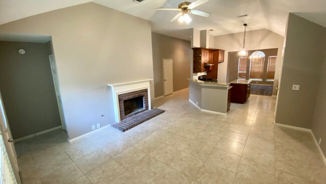 Building Photo - 3130 Birchleaf Dr