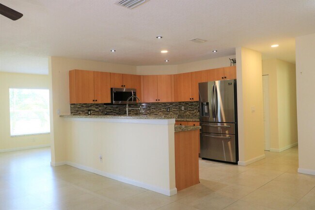 Building Photo - 708 Perdido Heights Dr