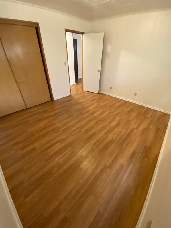 Building Photo - 211 N 16th Ave