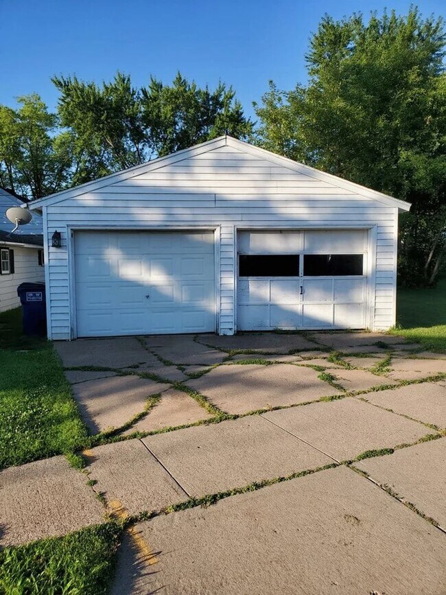 Building Photo - 1132/1134 Margie Street