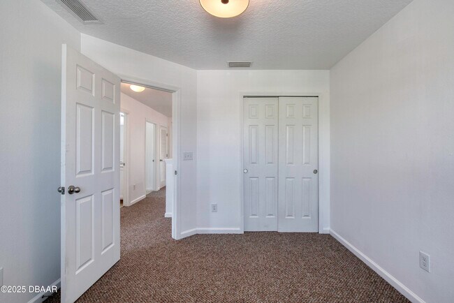 Building Photo - 637 Mount Olympus Blvd