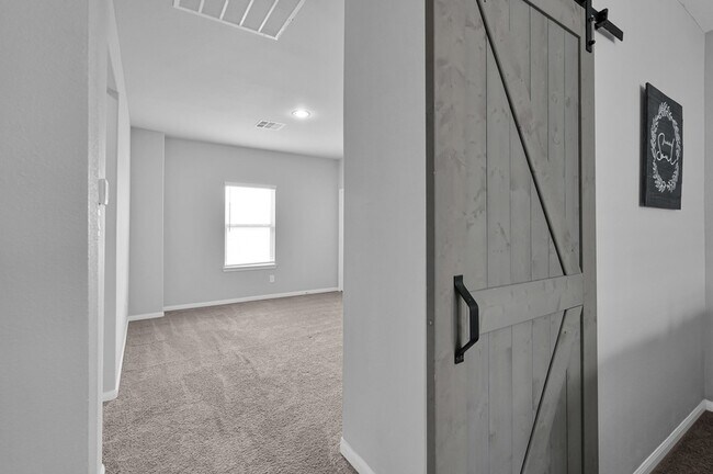Building Photo - 3791 Lake Bend Shore Dr