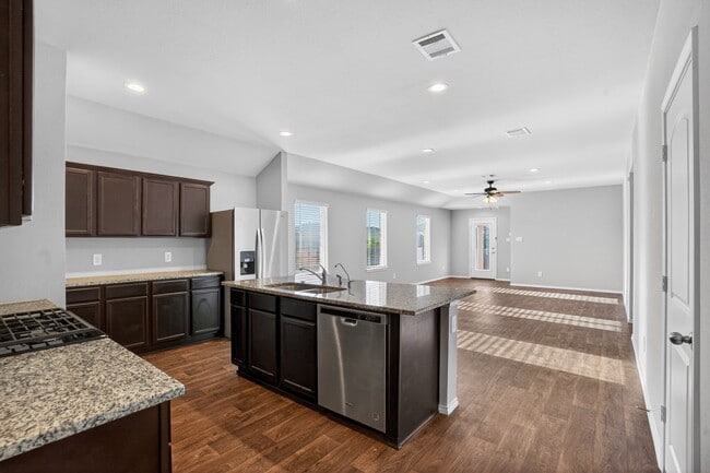 Building Photo - 14805 Prickly Pear Cv