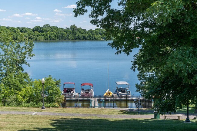 Dock - Schooner Cove