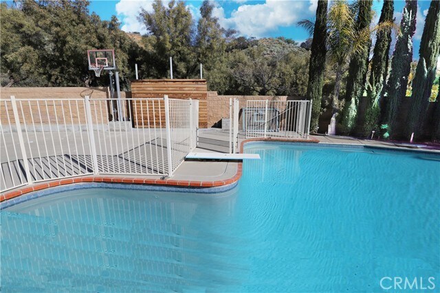 Building Photo - 1653 Honors Cir