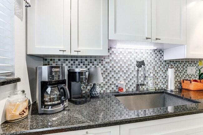 Building Photo - 2400 S Ocean Dr