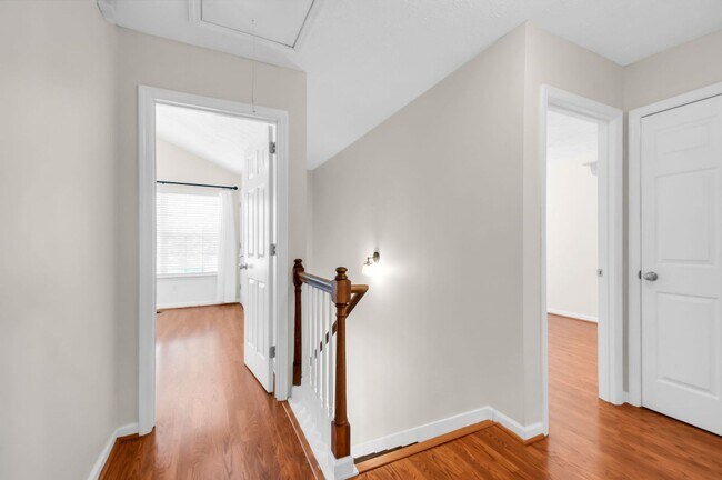Building Photo - 426 Compton Ln