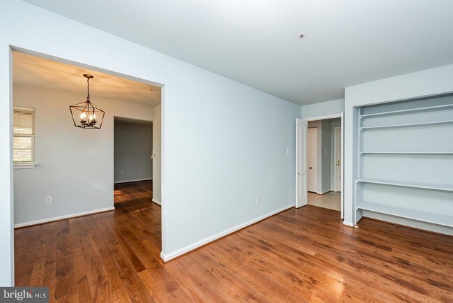 Building Photo - 8352 Montgomery Run Rd