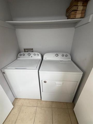 Building Photo - 24 Abbey Rd