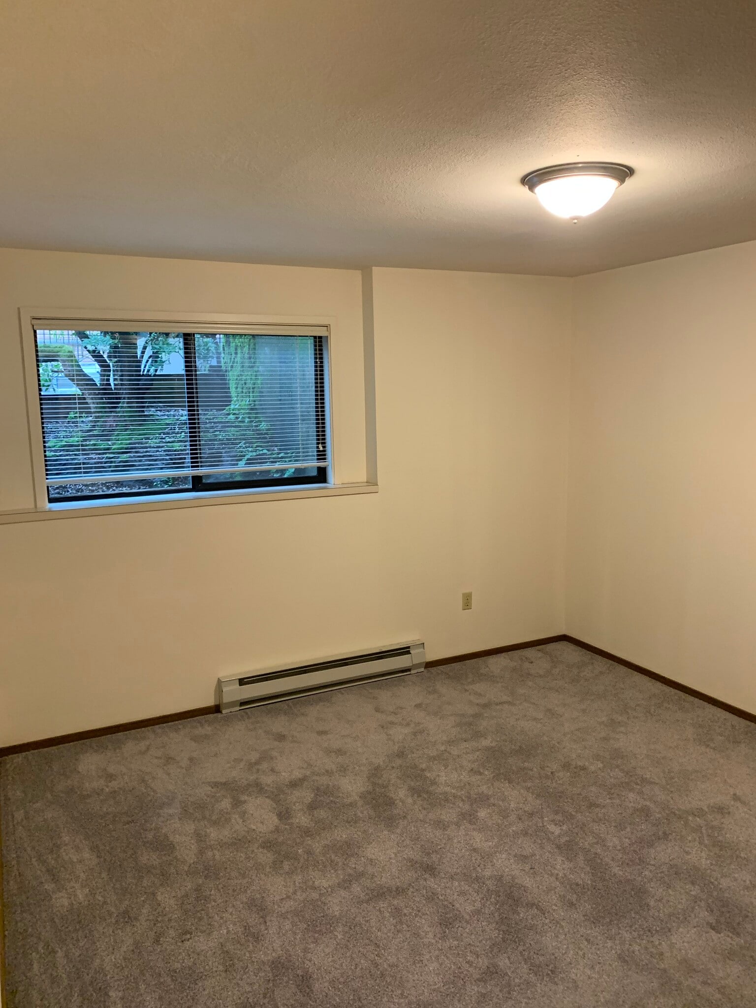 Building Photo - 6537 4th Ave NE