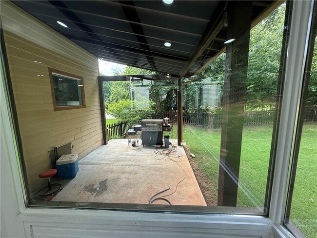 Building Photo - 2744 Springfount Trail NE