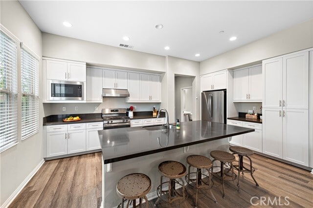 Building Photo - 107 Sencillo Pl