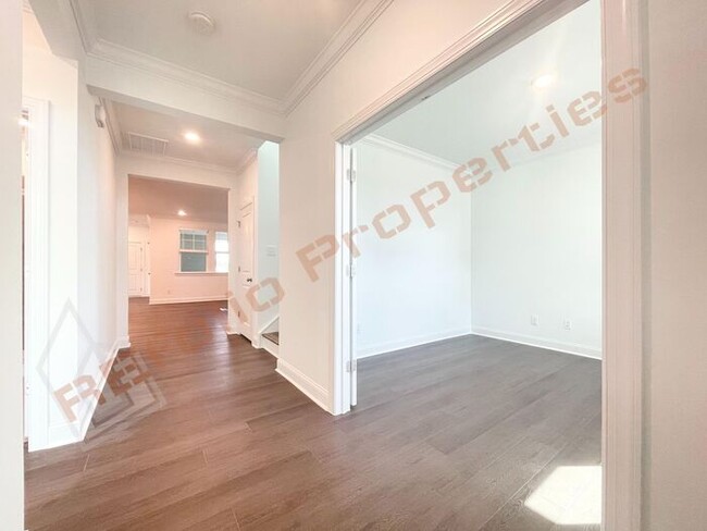 Building Photo - Beautiful Brand New 4 Bedroom, 3 Bathroom ...