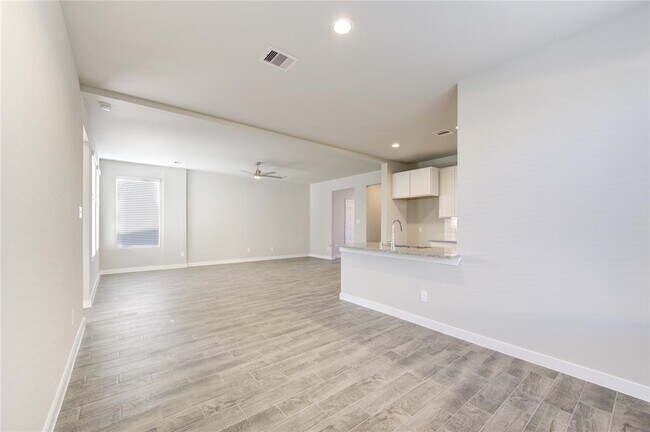 Building Photo - 2623 Finley Ln