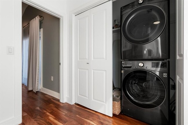 Building Photo - 1148 Webberville Rd