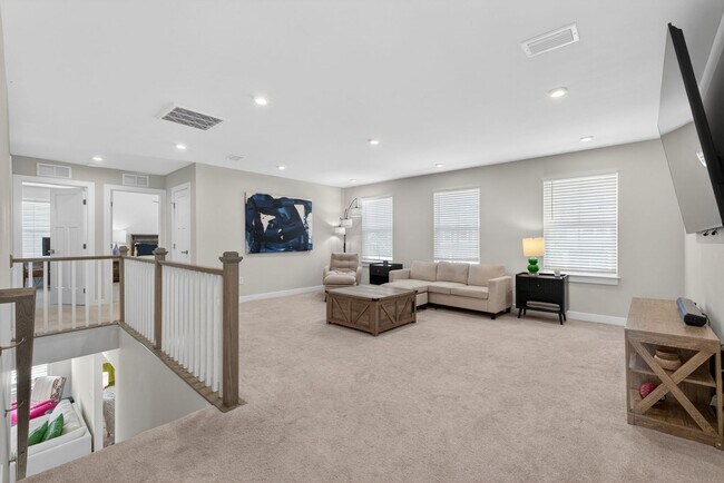 Building Photo - 9733 Goldenrod Ct