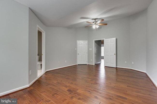 Building Photo - 8832 Papillon Dr