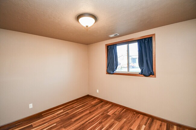 Building Photo - 5512 South Culbert Avenue