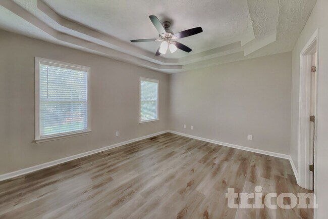 Building Photo - 559 Heartland Ln