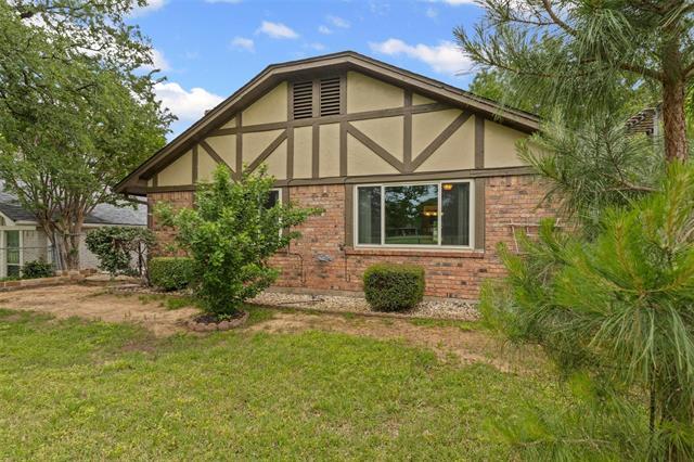 Building Photo - 6218 Tezcuco Ct