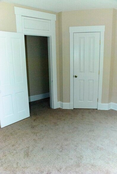 2 bedrooms like this - 12x12 - 1374 Summit St
