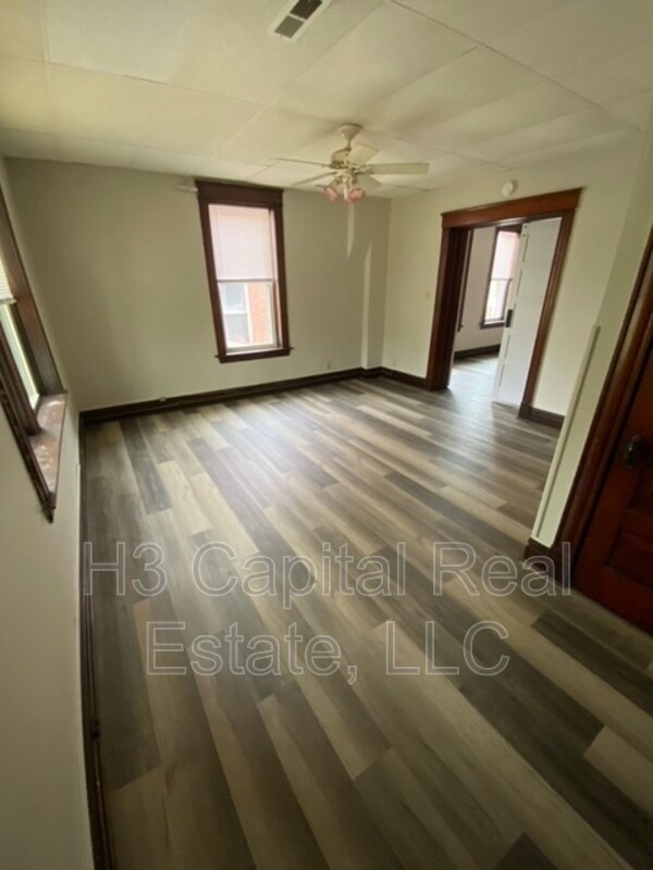 Building Photo - 2214 Edison Ave