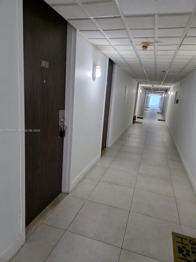 Building Photo - 16450 NW 2nd Ave