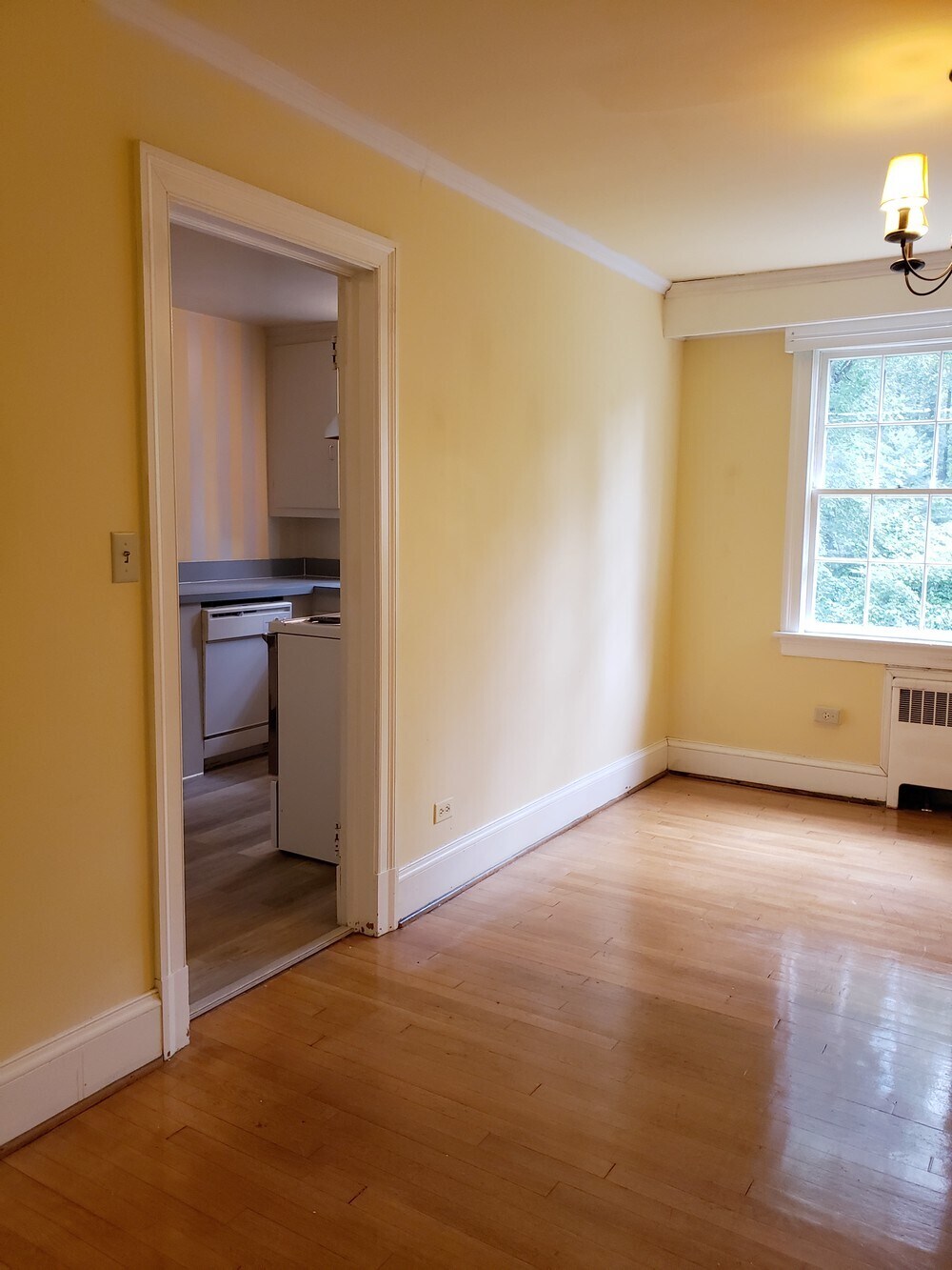 Building Photo - 114 Howard Dr