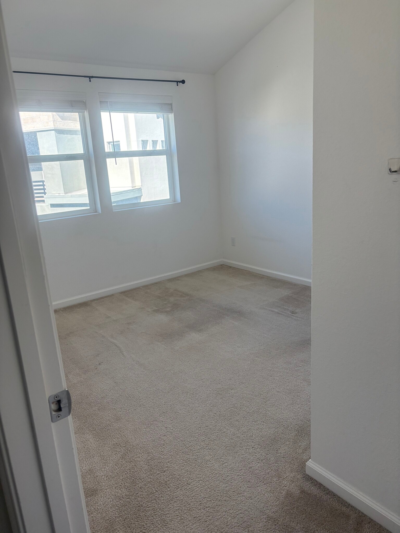 Building Photo - 5776 Sterling St