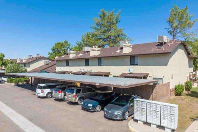 Building Photo - 170 E Guadalupe Rd