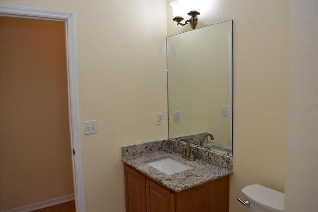 Building Photo - 2406 SW 98 Dr