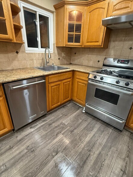 Building Photo - 3196 Durant Ave