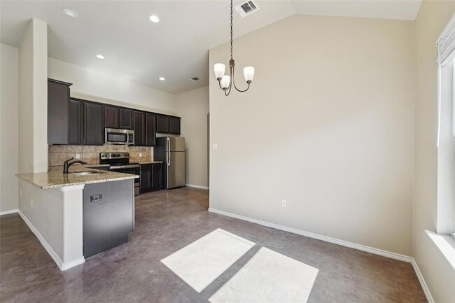 Building Photo - 402 Jack Rabbit Ln